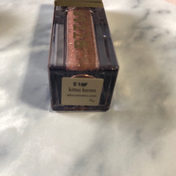 Makeup Bundle - Picture 6 of 6